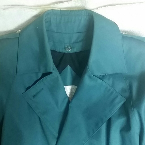 Trench Coat - Picture 5 of 11